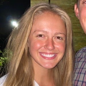 Meet your Posher, Macey